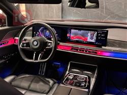 بي ام دبليو الفئة 7